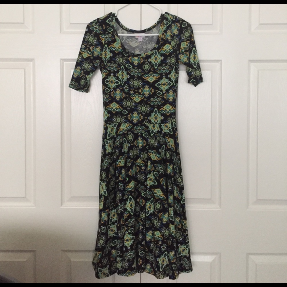 XS Nicole Dress LulaRoe