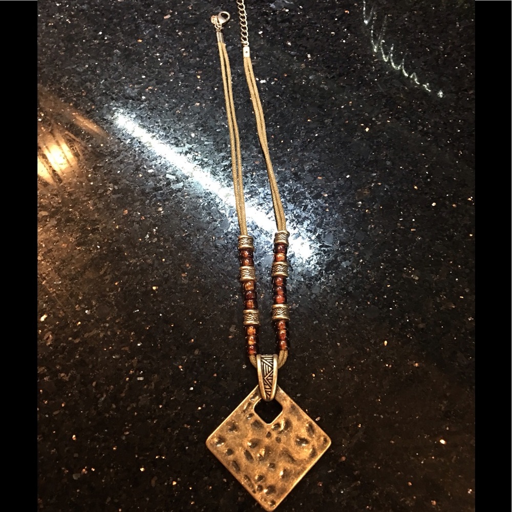 Premier necklace, never worn.  Very cute 18"