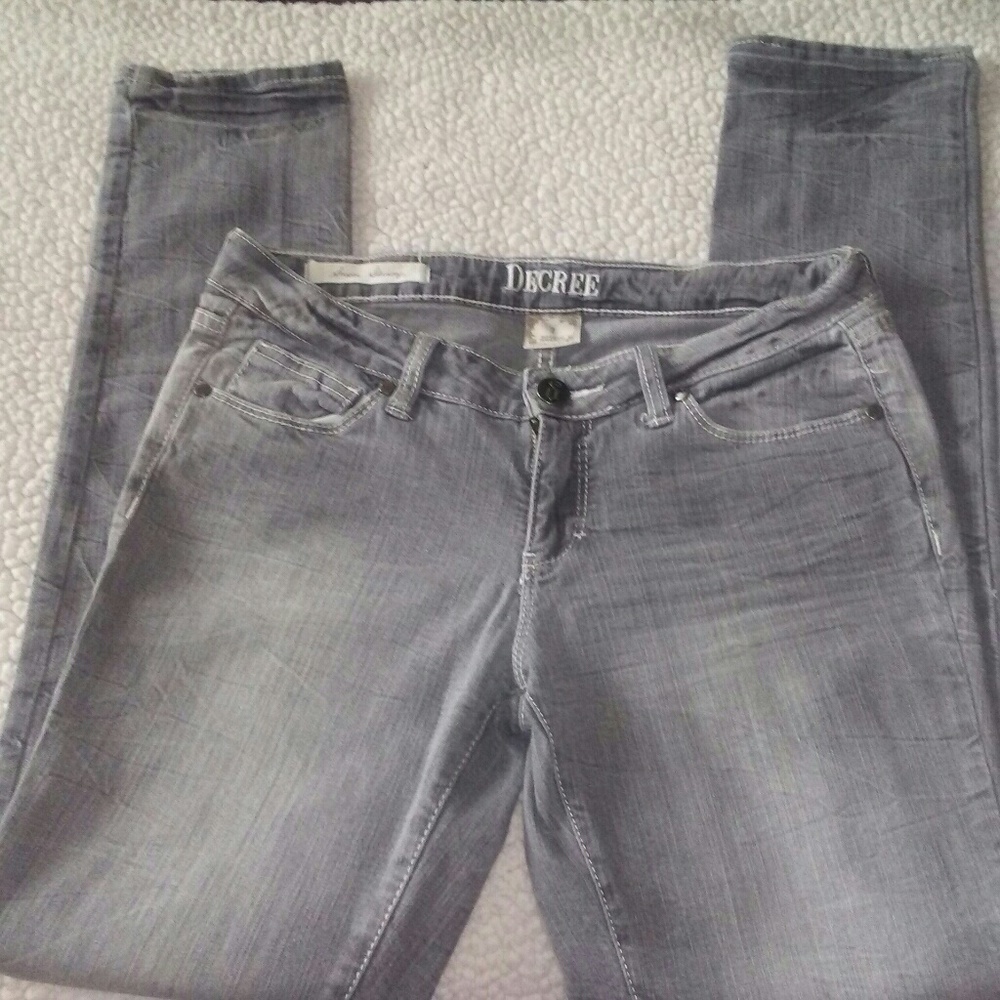 DECREE SUPER SKINNY JEANS
