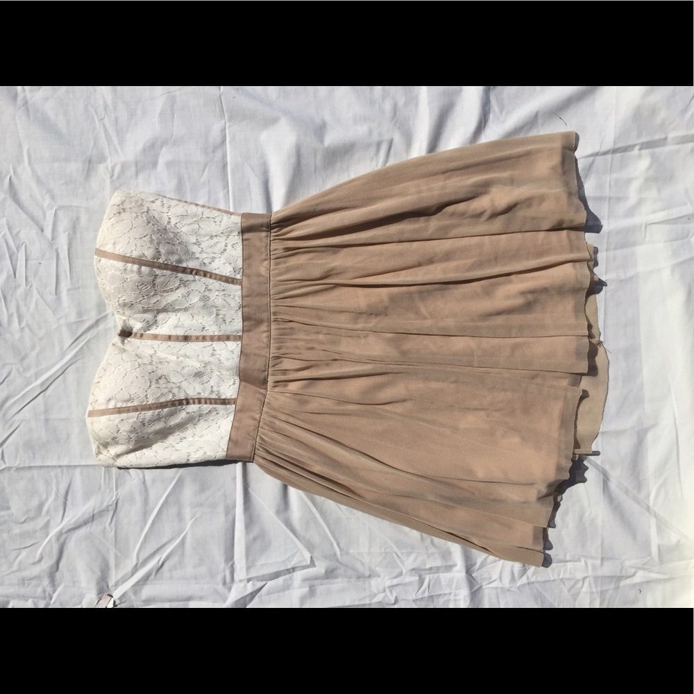 Strapless sweetheart neckline dress