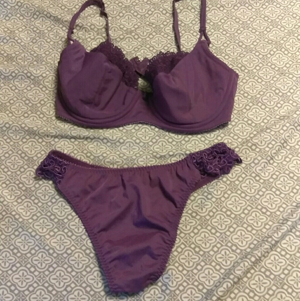 Bra and underwear set