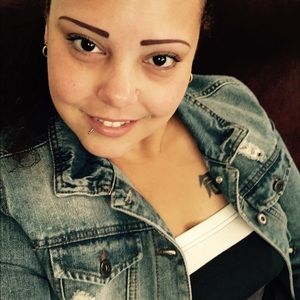 Meet your Posher, Heidy