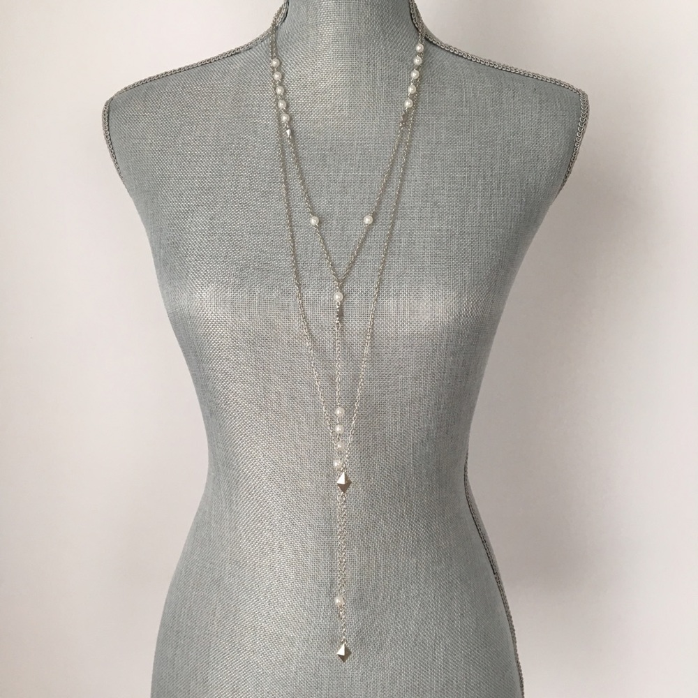 Revolve layered drop necklace.in silver - Picture 2 of 3