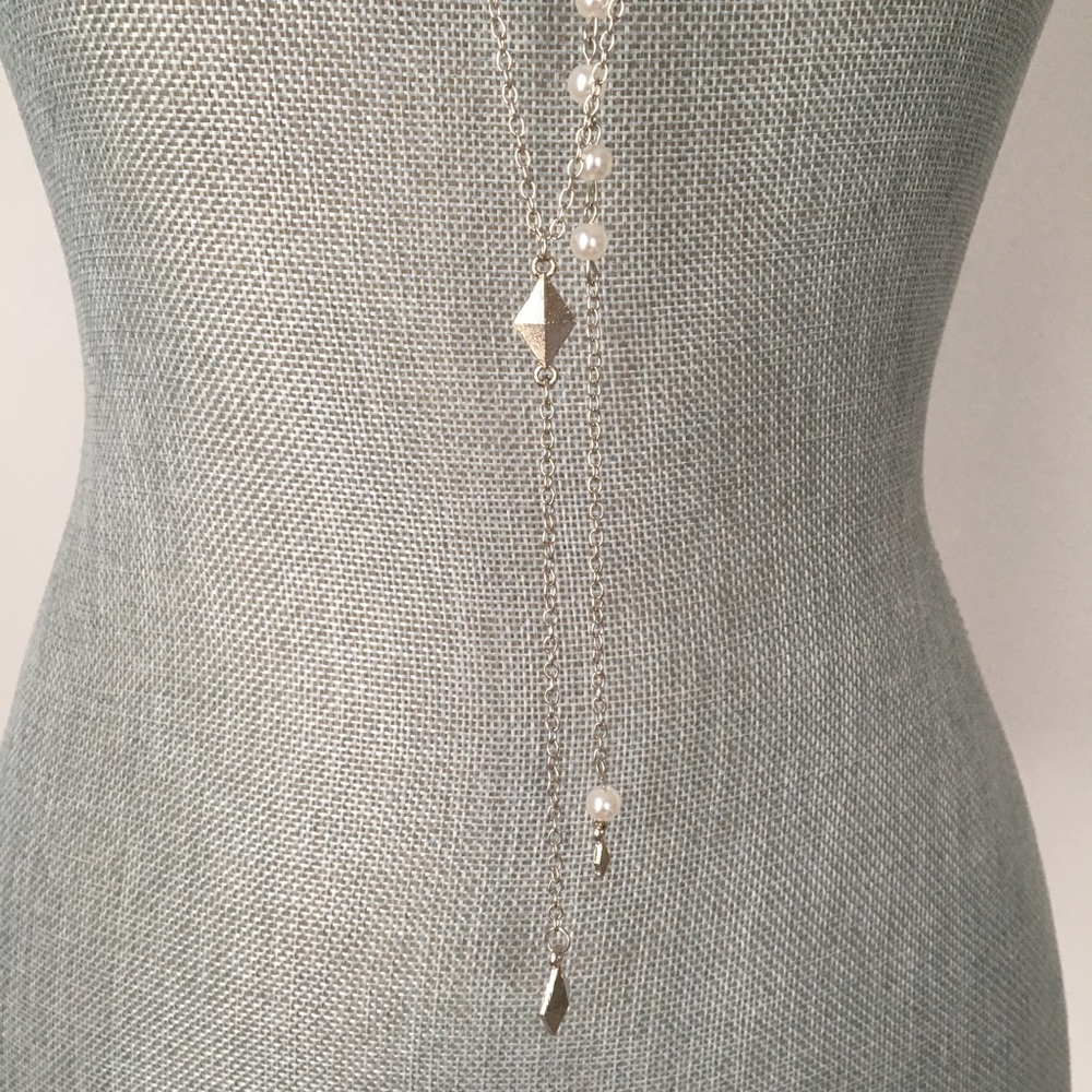 Revolve layered drop necklace.in silver - Picture 3 of 3