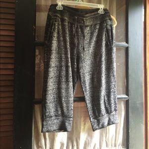 Cropped lounge pants.