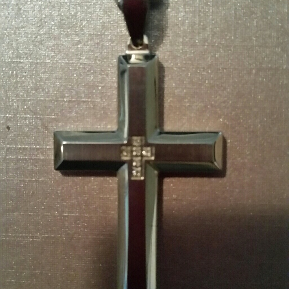 STAINLESS STEEL MEN'S CROSS