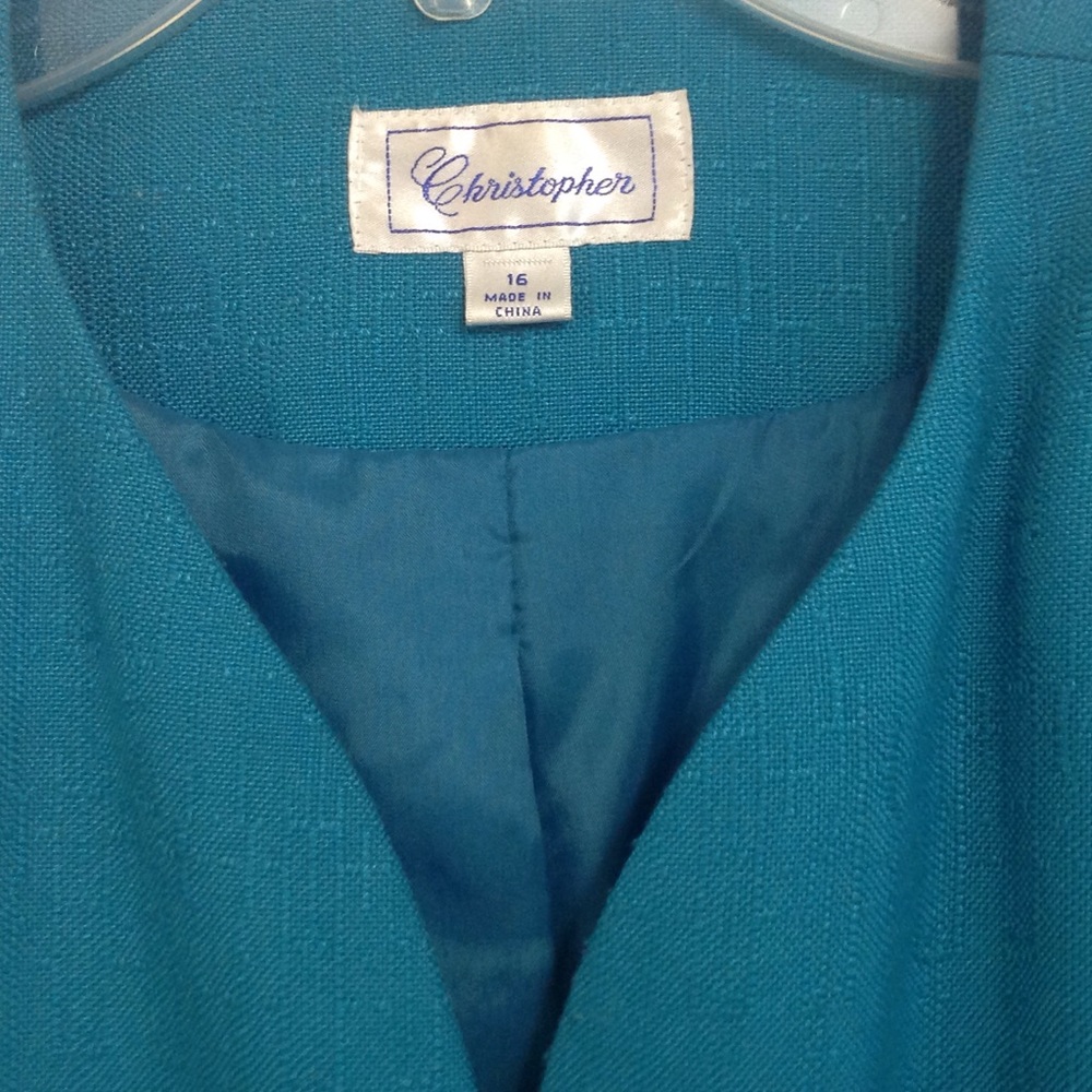 Blazer - Picture 2 of 3