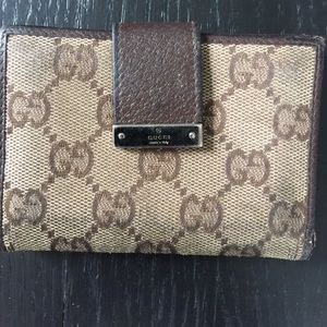 Gucci credit card holder