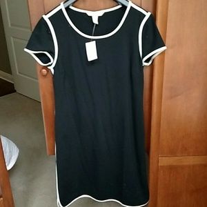 Beautiful tipped Banana Republic sheath.  NWT.