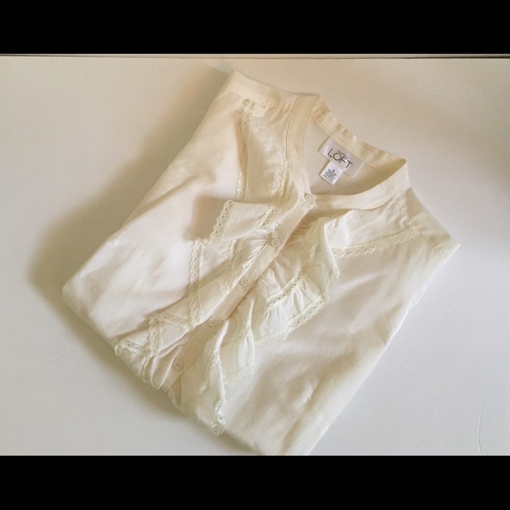 Ann Taylor Loft lightweight ruffle front shirt