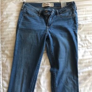 light wash hollister jeggings