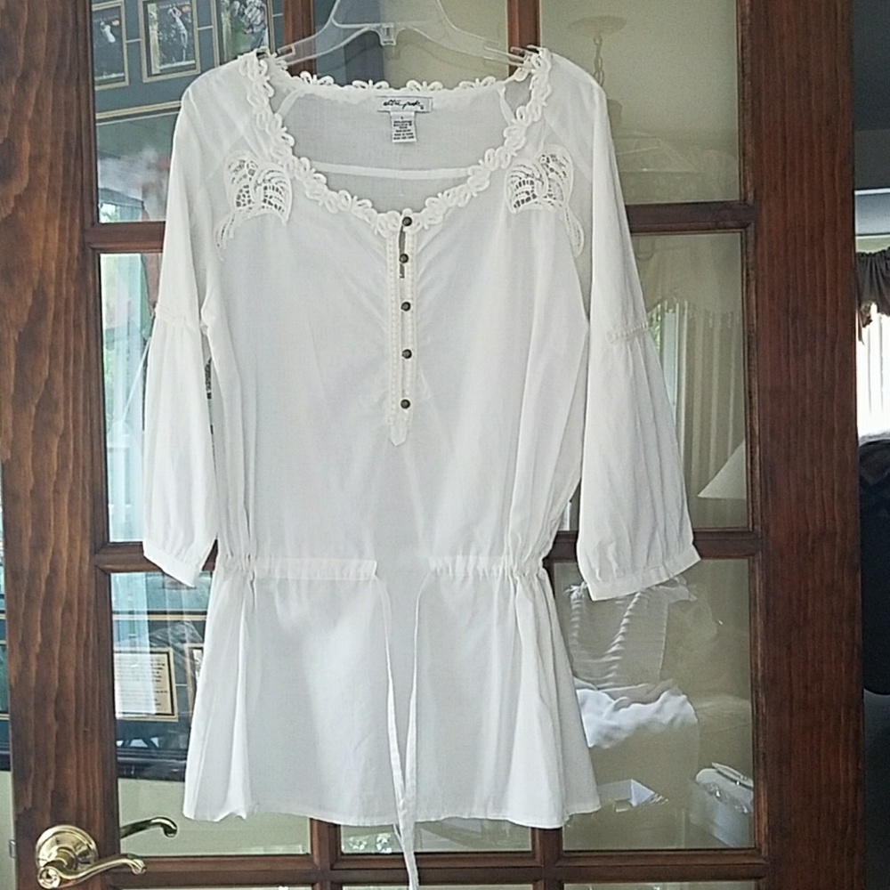 White cotton top