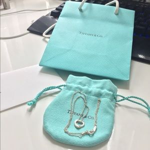 SOLD✨Tiffany & Co. Necklace open heart pendant