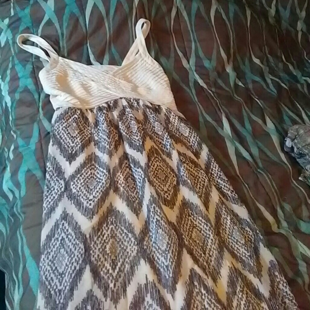 White and black maxi dress