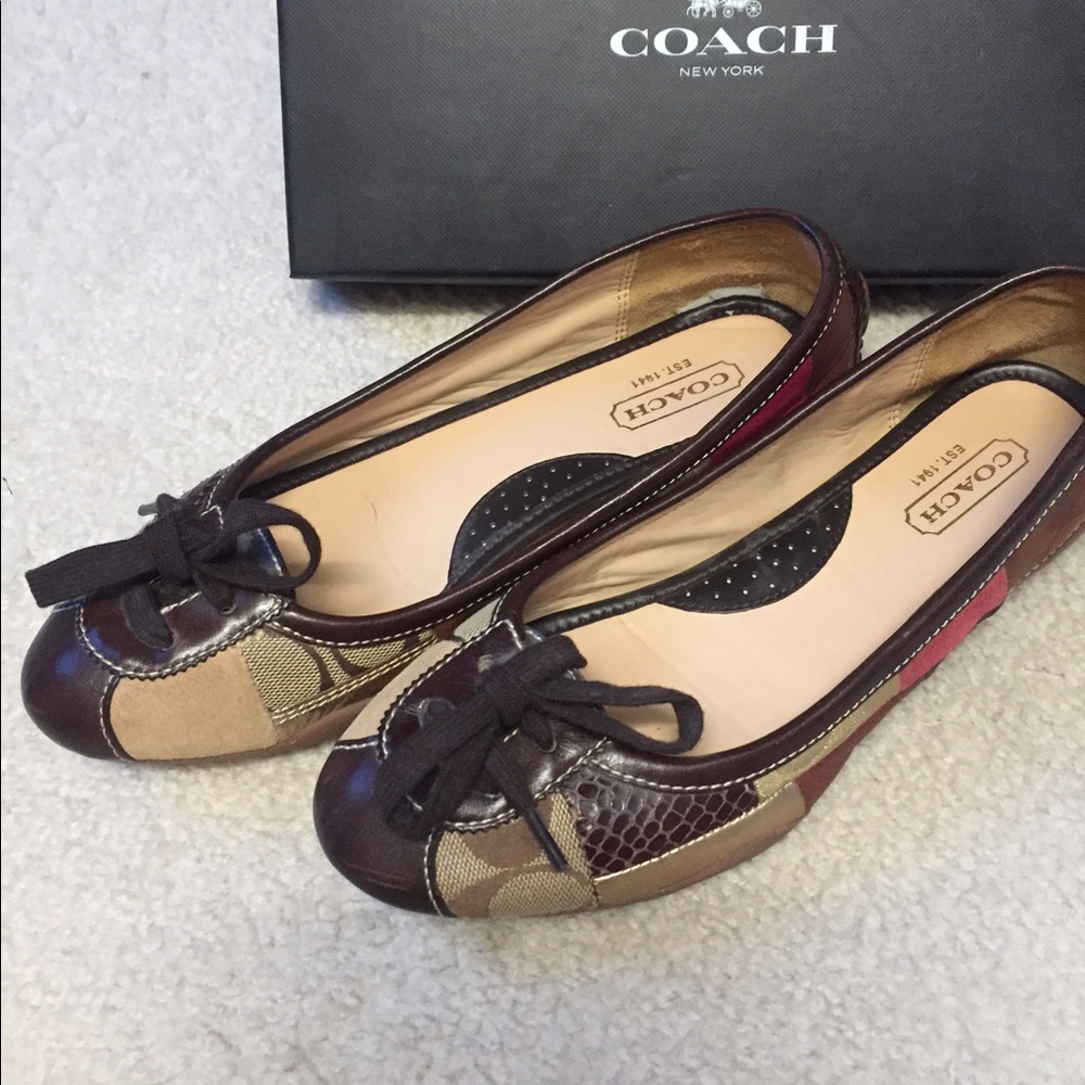 Coach flats, size 8.5 Jasmine,hardly worn
