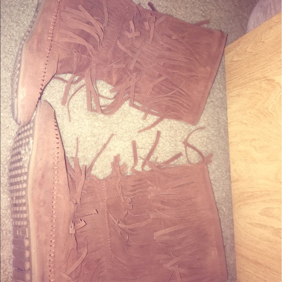 Nature Breeze Tassel boots - Picture 1 of 3