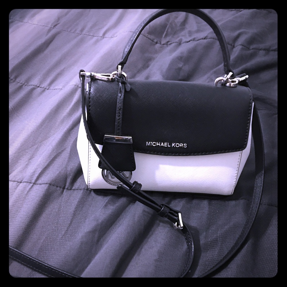 Authentic Michael Kors small crossbody purse