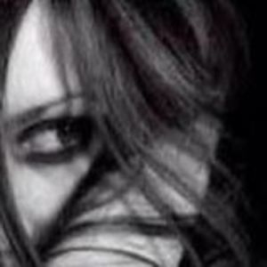 Meet your Posher, Houda