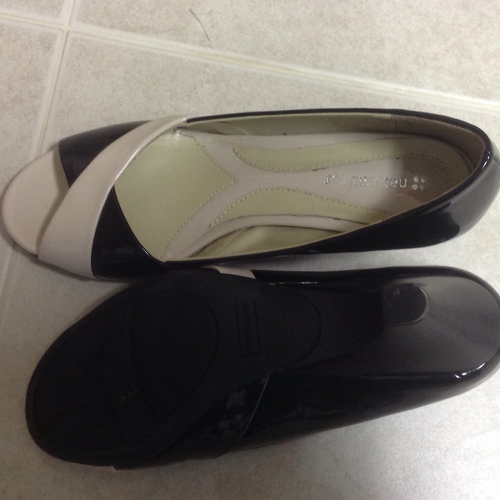 Shoes - Picture 3 of 3