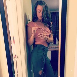 Meet your Posher, Tabitha