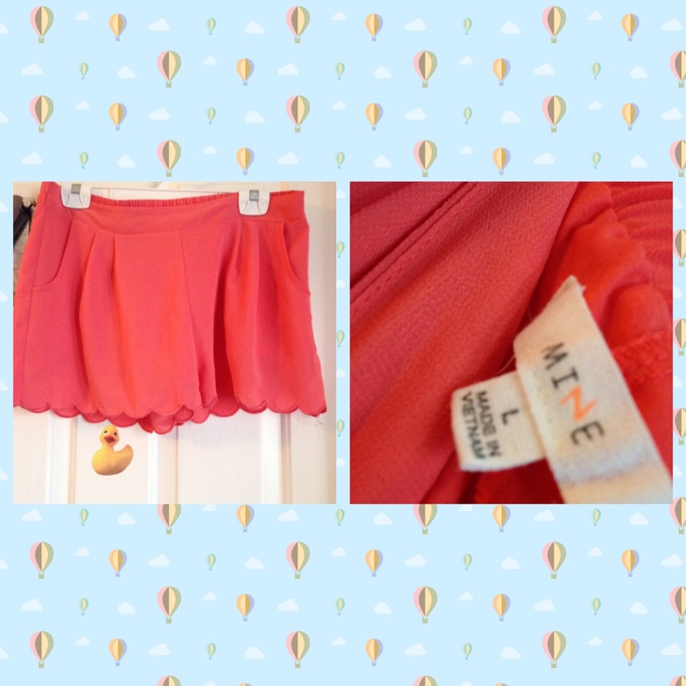 Peach colored scalloped edge shorts