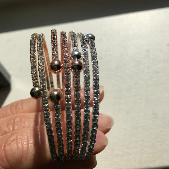 Beautiful silver, rose, gold rhinestones bracelet - Picture 4 of 4