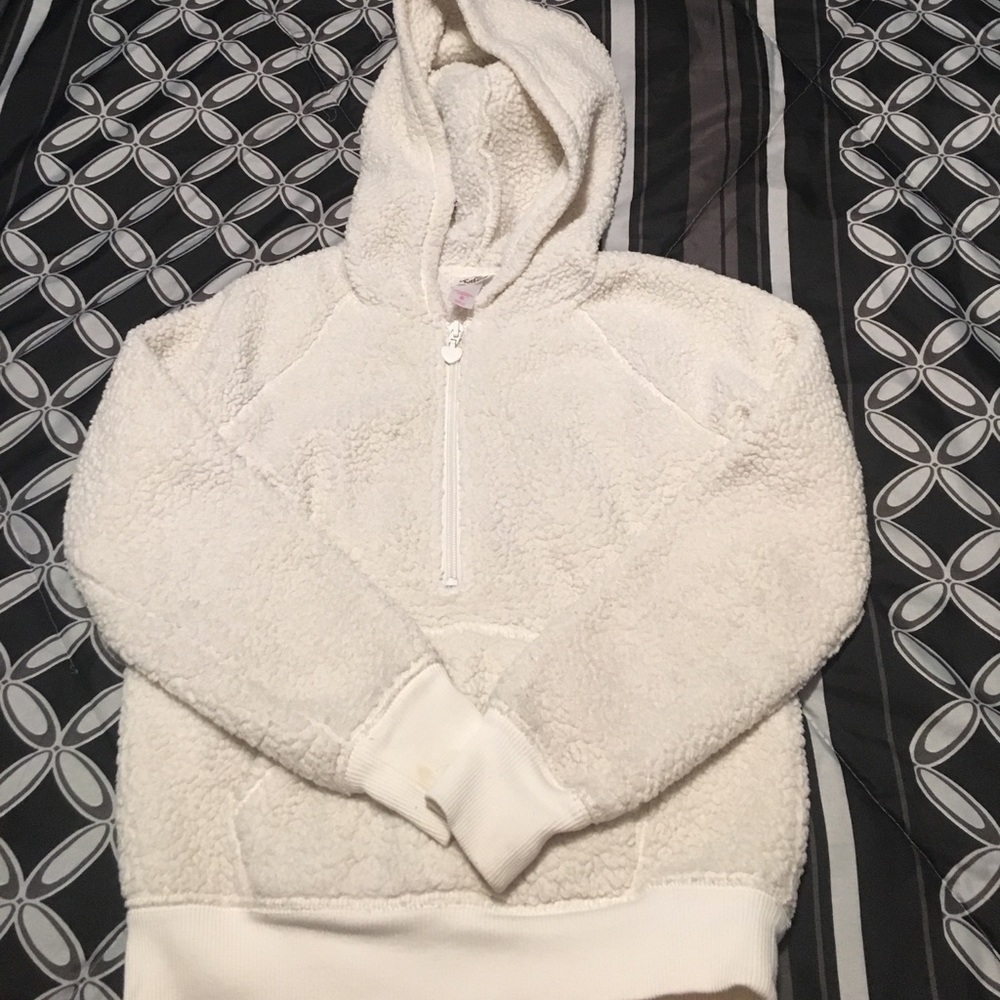 ⭐️LAST CHANCE! Justice sherpa pullover - Size 8