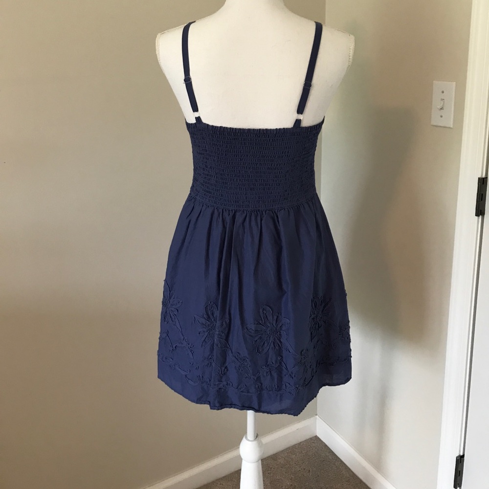 Forever 21 button down dress with flowers - Picture 2 of 3