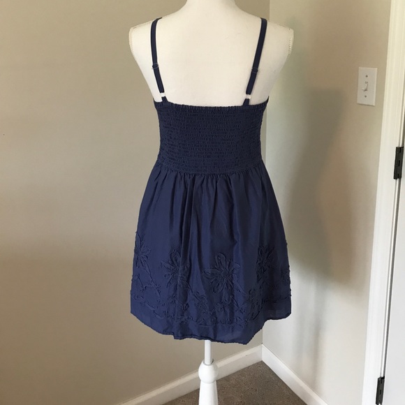 Forever 21 button down dress with flowers - Picture 2 of 3