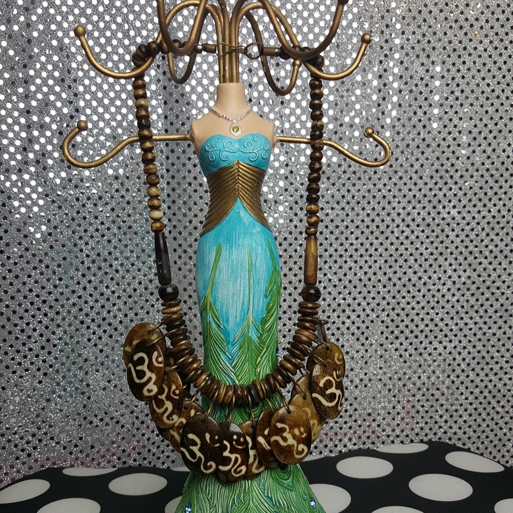 Statement Piece Necklace - image 2