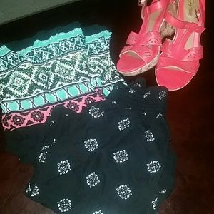 Wide legged high waist pants.