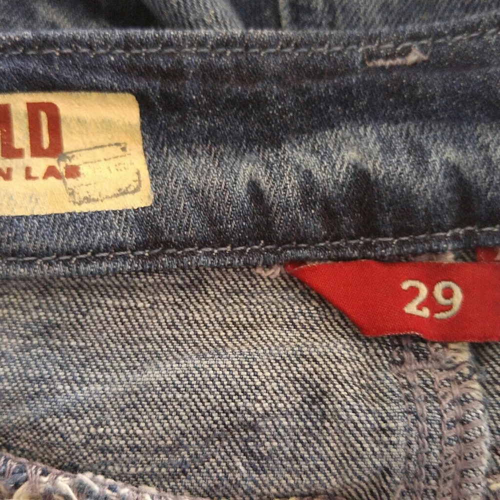 Shorts - Picture 3 of 4