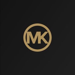 Meet your Posher, Alexandera