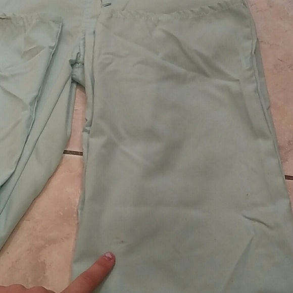 Light blue scrub set - Picture 7 of 8