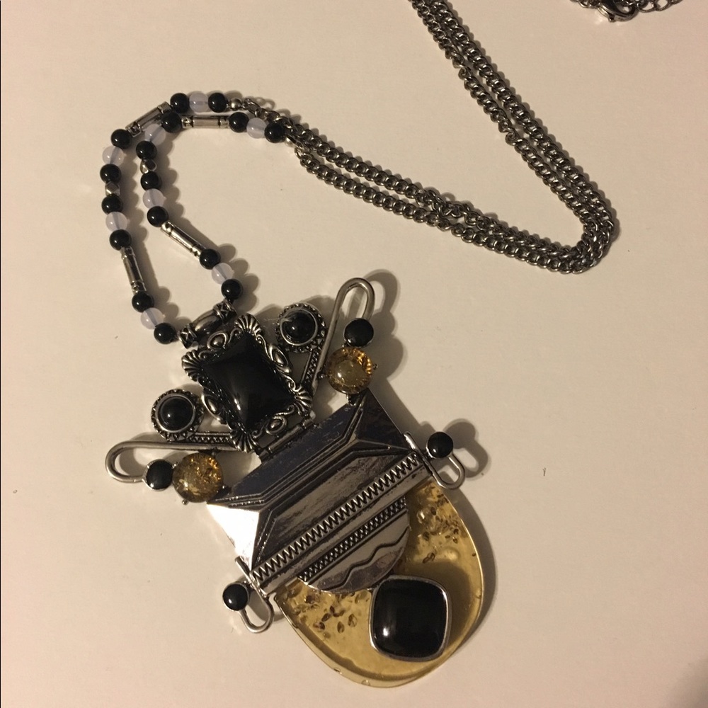 Statement necklace