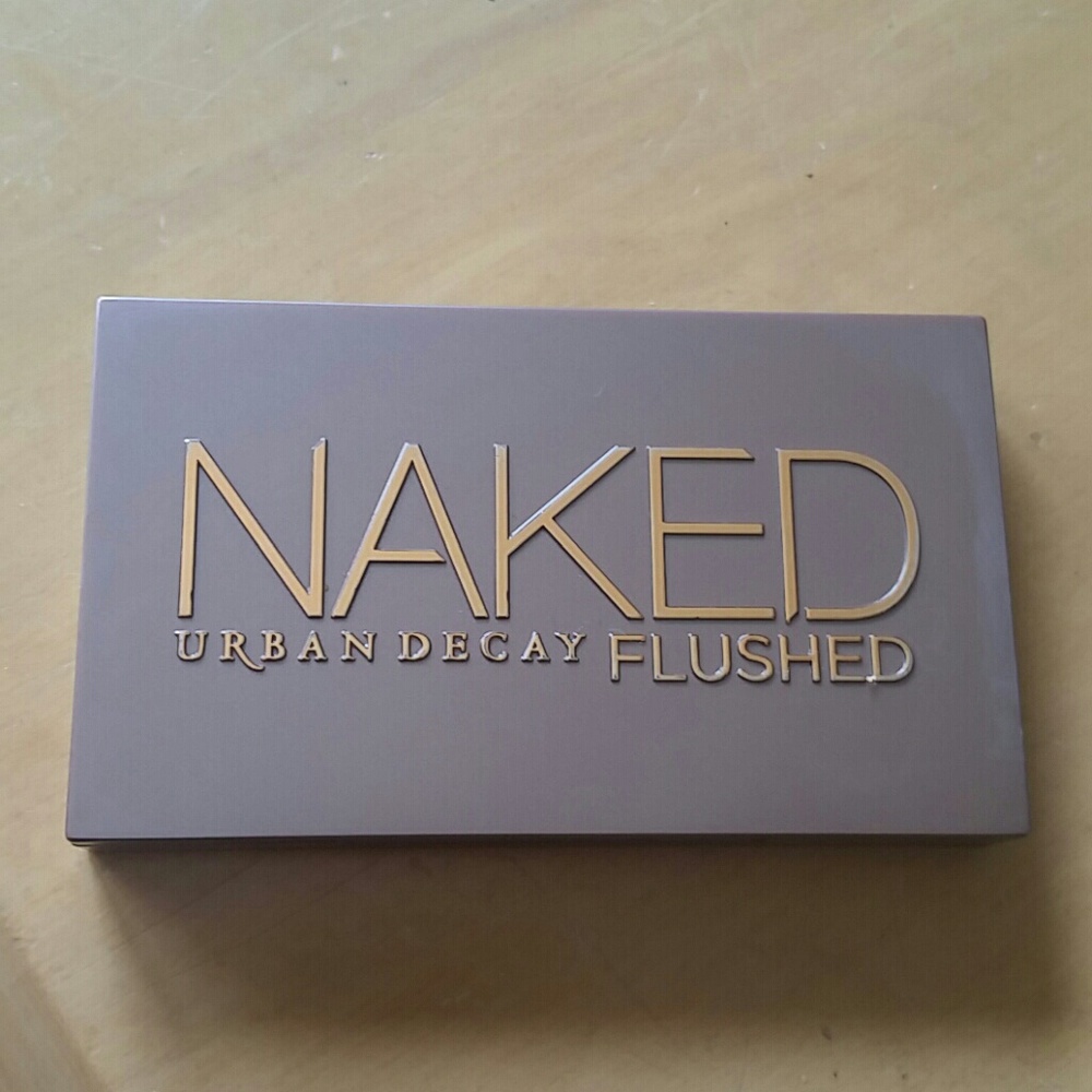 Urban decay naked flushed -native