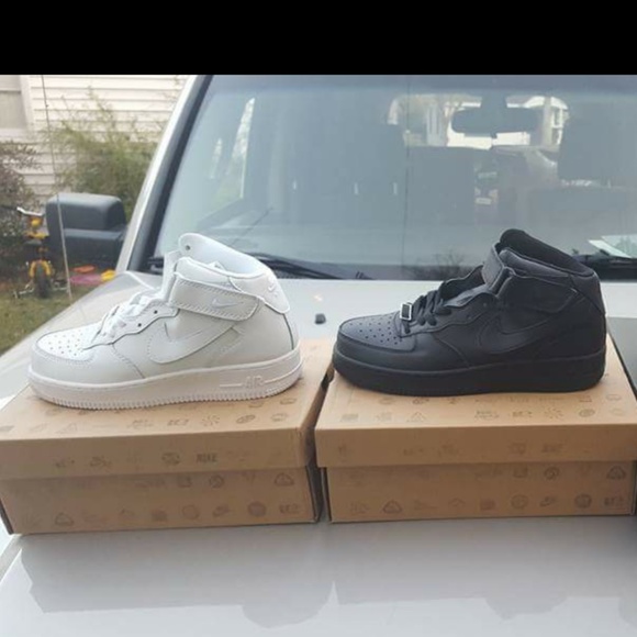 Af1 - Picture 1 of 1