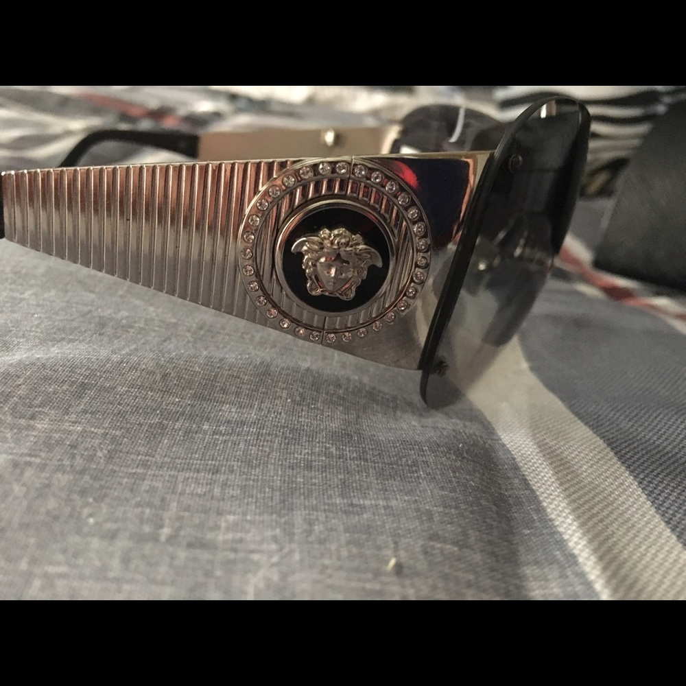 Versace...Medusa head outlined in diamonds GLASSES