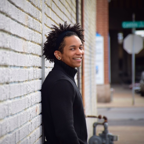 Meet your Posher, Ravion - Picture 1 of 1