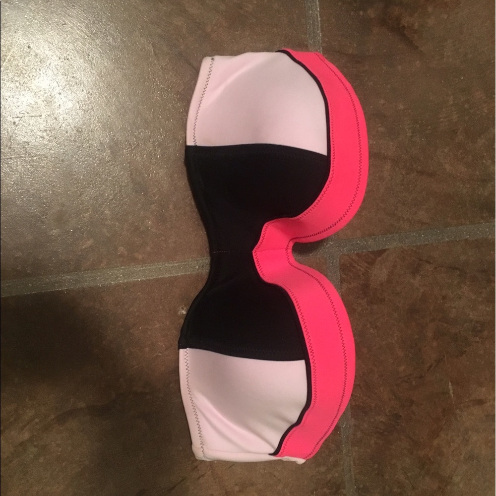 VS swim top 36D