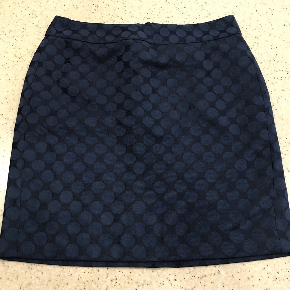 Banana republic size 4 skirt.