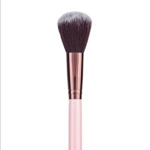 Luxie Blush Brush!
