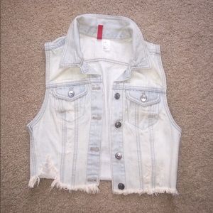 Light Denim jean vest- distressed