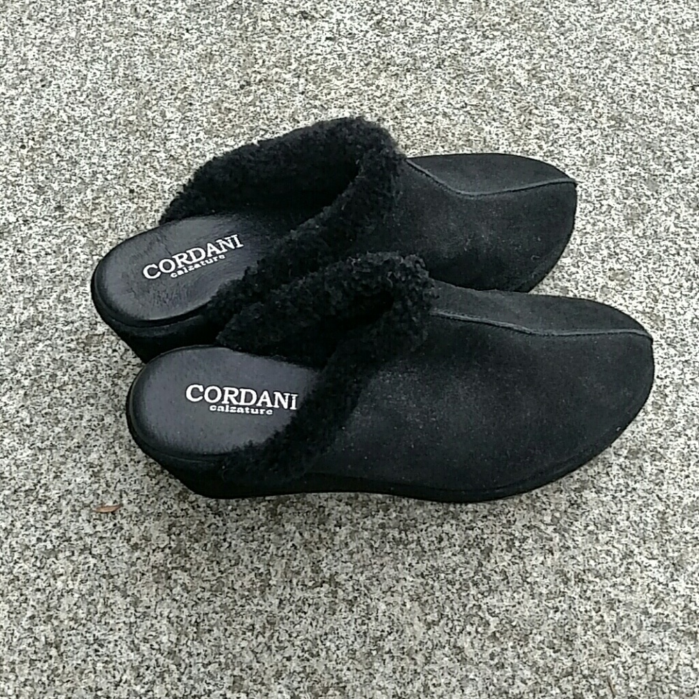Cordani "Darma" black suede clogs