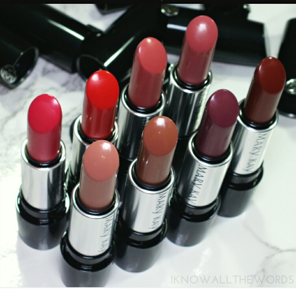 Semi gel matte lipstick