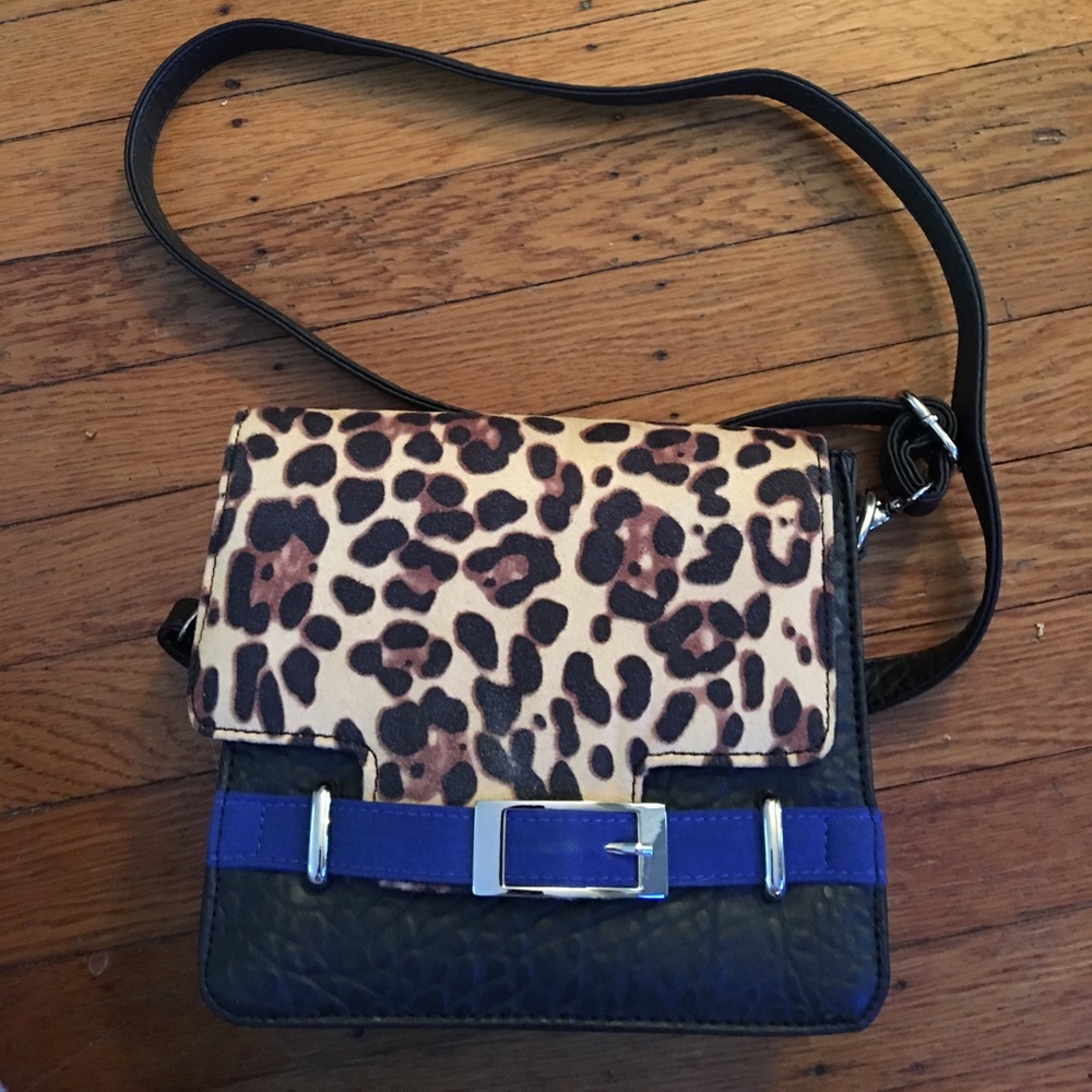 Penny Loves Kenny Shoulder Bag