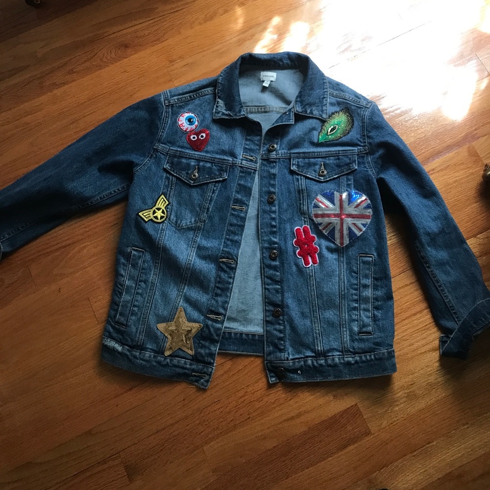 Boyfriend denim jacket with patches