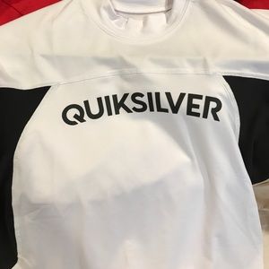 Quiksilver surfing shirt