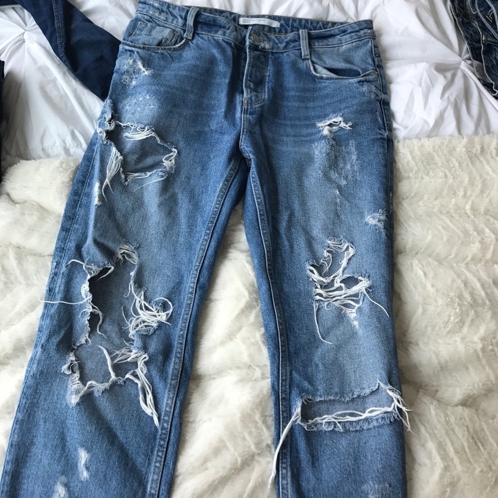 Ripped boyfriend jeans