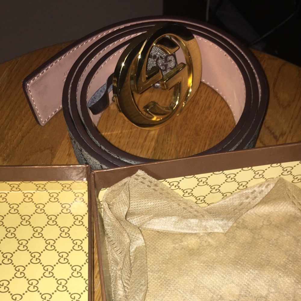 Gucci belt and coin pouch